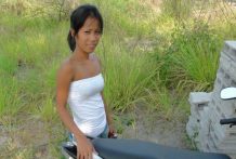 Petite Filipina babe picked up in a box and fucked by way of international vacationer